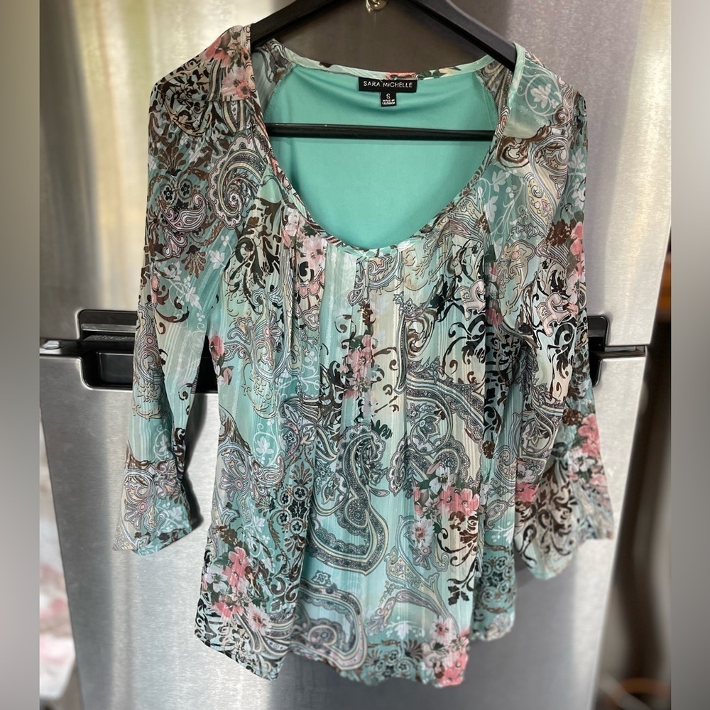 SARA MICHELLE 3/4 sleeve teal base with browns‎ pinks, yellow women’s size S top